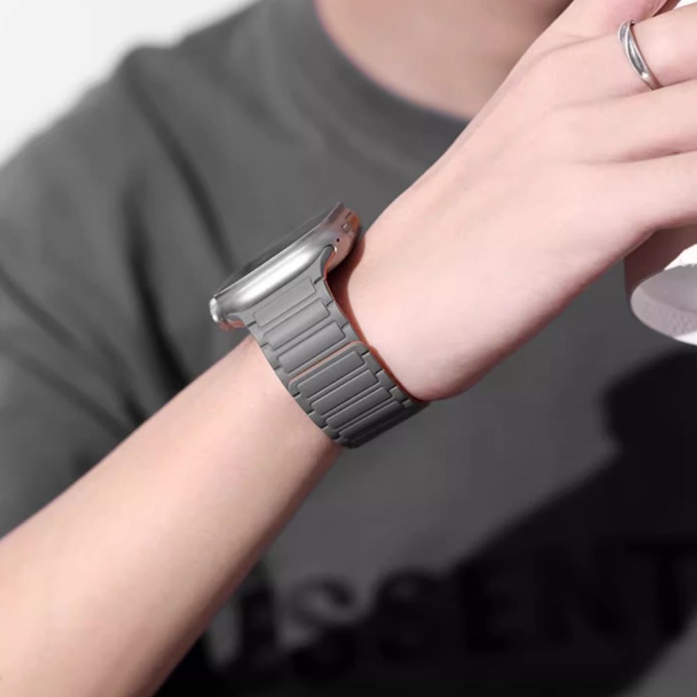 TECH-PROTECT ICONBAND MAGNETISCH APPLE WATCH 4 / 5 / 6 / 7 / 8 / 9 / SE / ULTRA 1 / 2 (42 / 44 / 45 / 49 MM) SCHWARZ/ORANGE